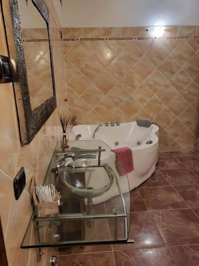 Appartamento Gobi Castel Condino Exterior photo